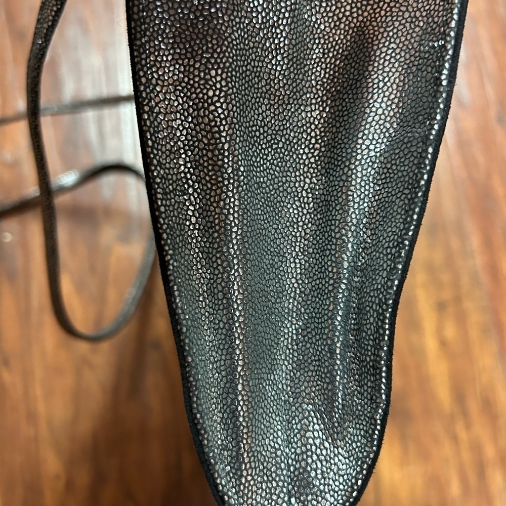 VINTAGE TAKASHIMAYA TOKYO BLACK AND SILVER CLUTCH STYLE BAG - Picture 6 of 12